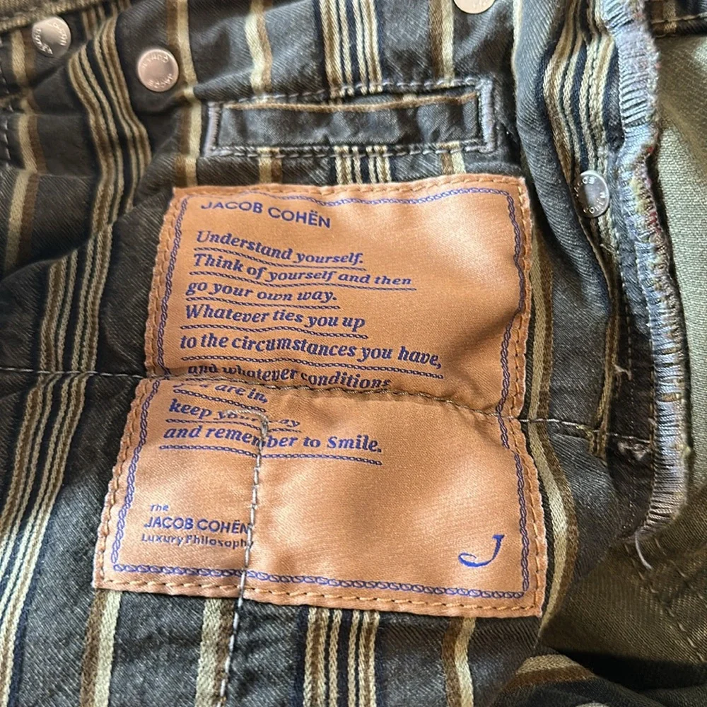 JACOB COHEN LIMITED EDITION MENS JEANS SIZE (33) 37 OUT OF 160